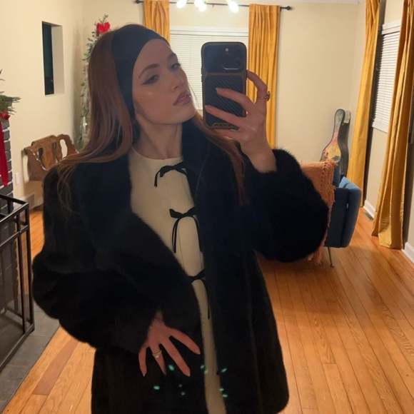 Vintage mink coat - Picture 2 of 9